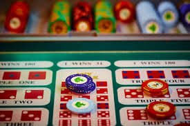 Studio meja hidup nias toto dengan dealer profesional di Blackjack